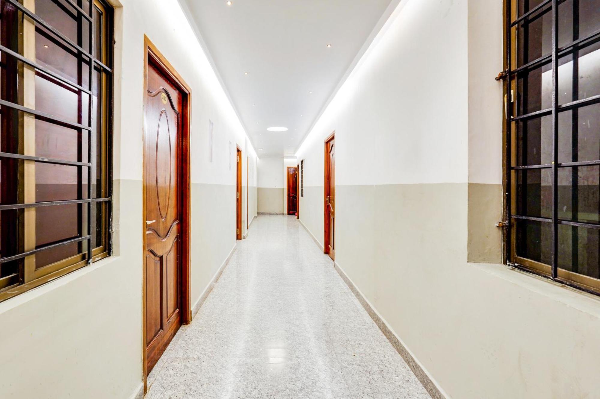Super Hotel O White Town Formerly Seascape Residency Puducherry Buitenkant foto