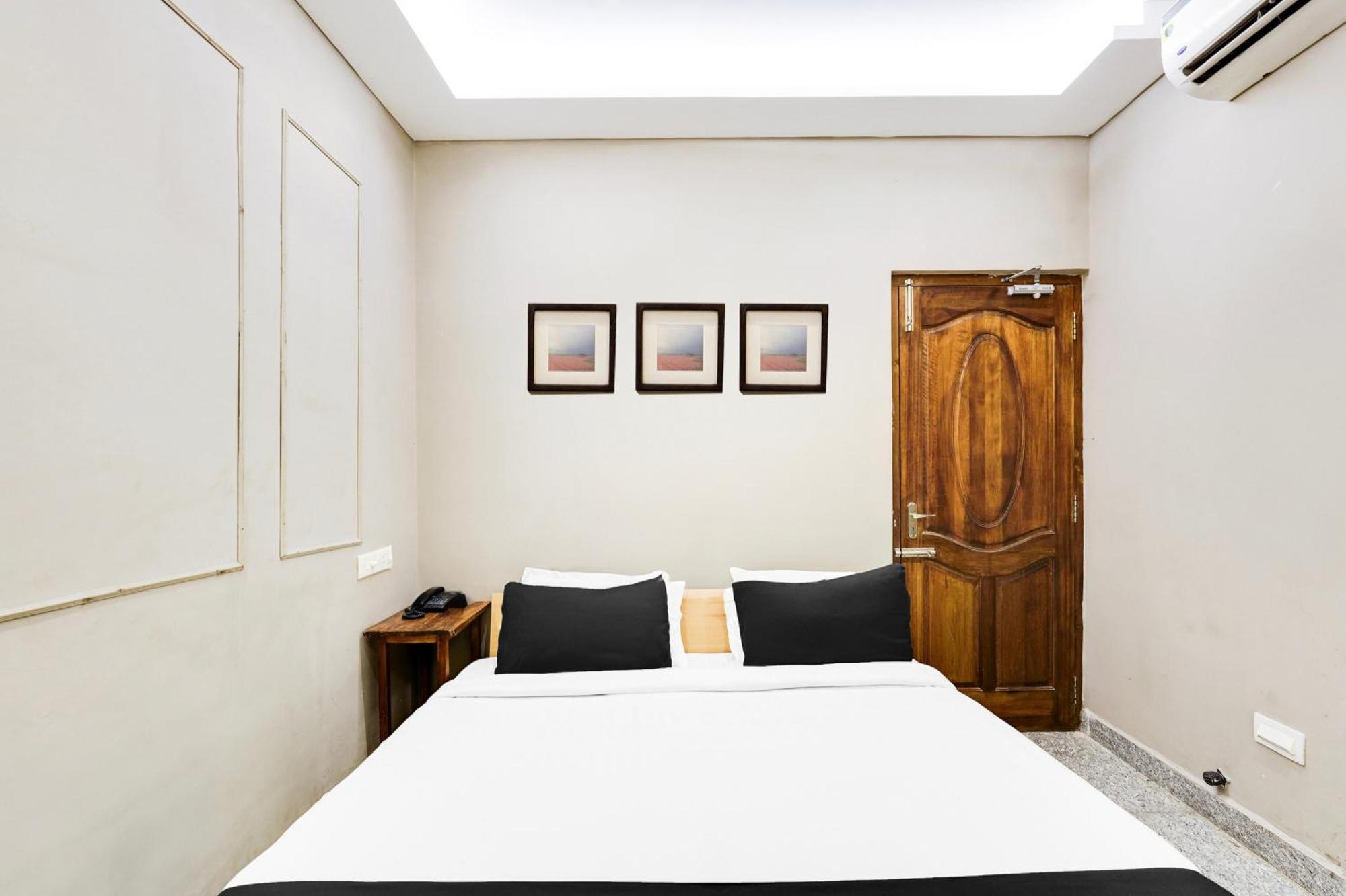 Super Hotel O White Town Formerly Seascape Residency Puducherry Buitenkant foto