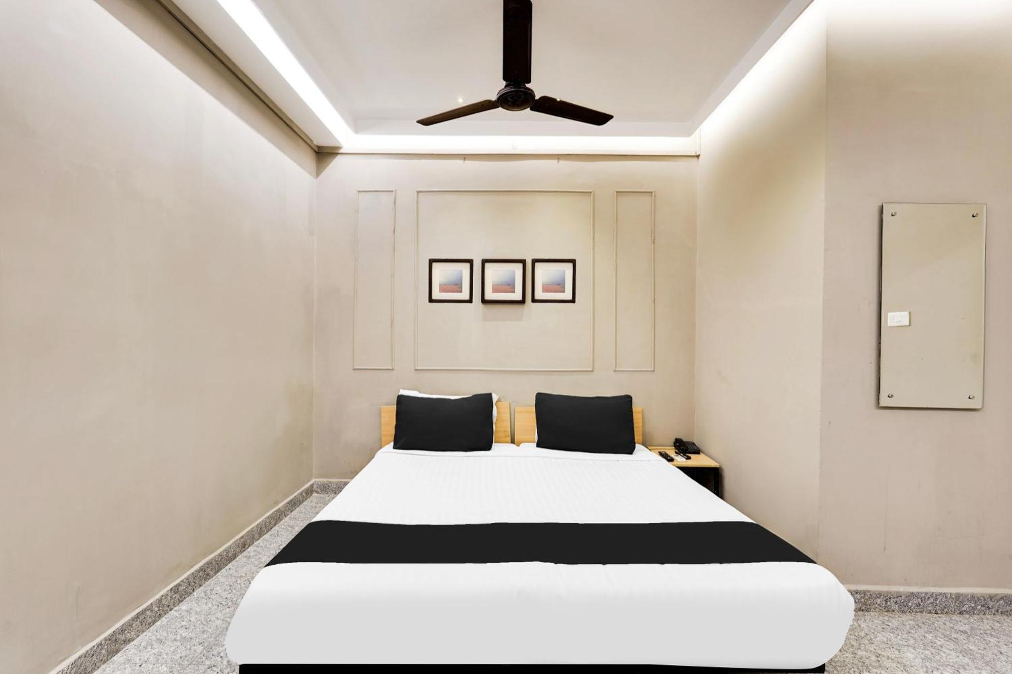 Super Hotel O White Town Formerly Seascape Residency Puducherry Buitenkant foto